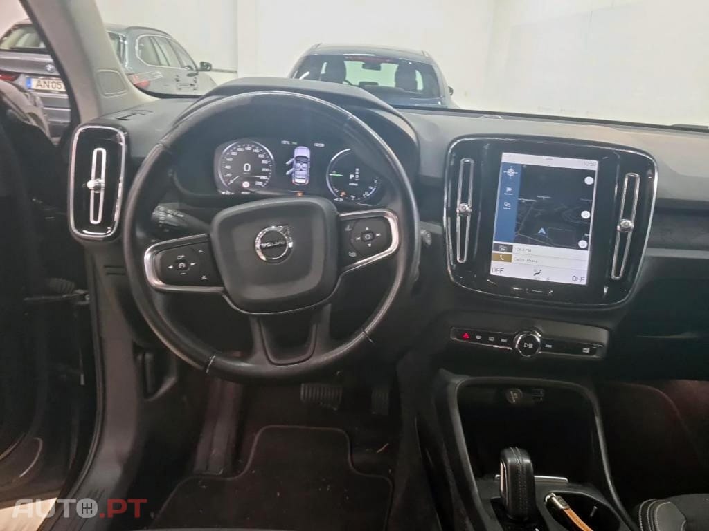 Volvo XC40 1.5 T5 PHEV Momentum