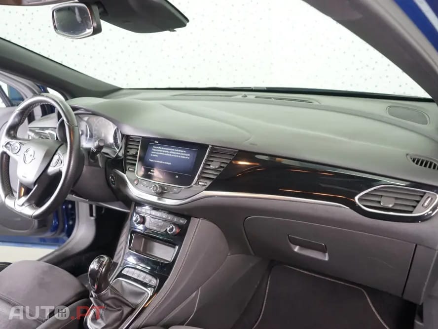 Opel Astra Sports Tourer 1.2 T Edition