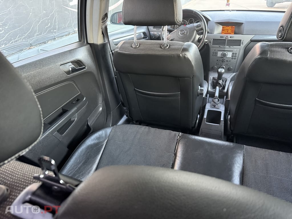 Opel Astra 1.7 CDTi Cosmo M5