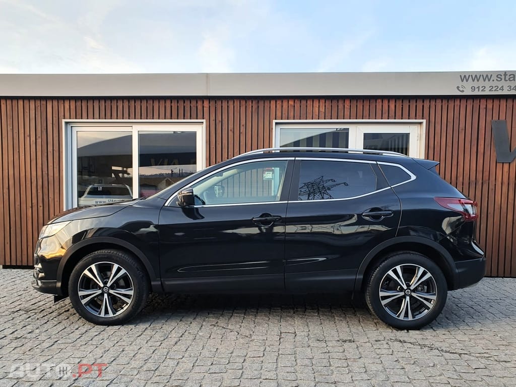Nissan Qashqai 1.3 DIG-T N-Connecta J18