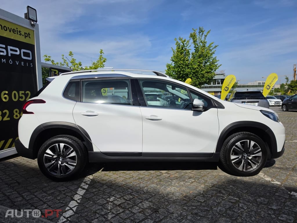 Peugeot 2008 1.2 PureTech Allure EAT6