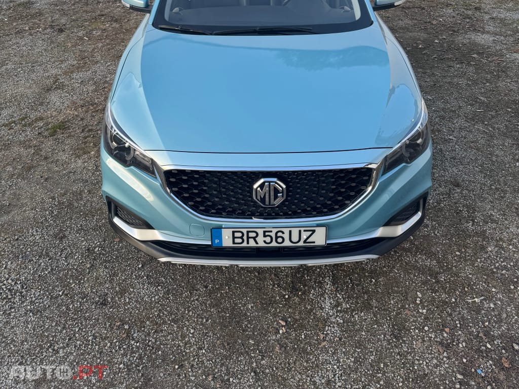 MG ZS Luxury