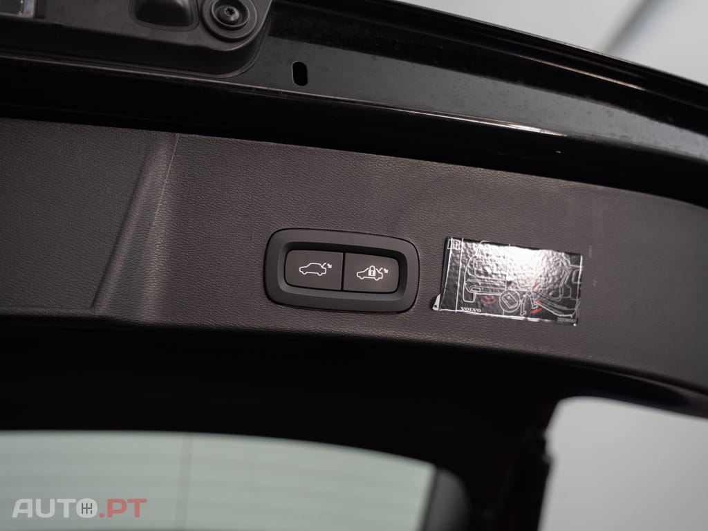 Volvo XC40 1.5 T5 PHEV Inscription Expression