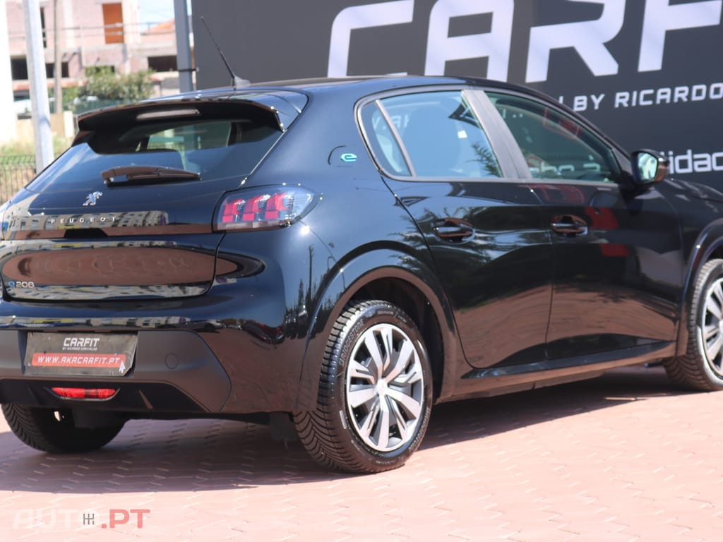 Peugeot E-208 Active Pack
