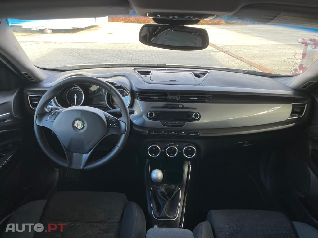 Alfa Romeo Giulietta 1.6 JTDm Corporate
