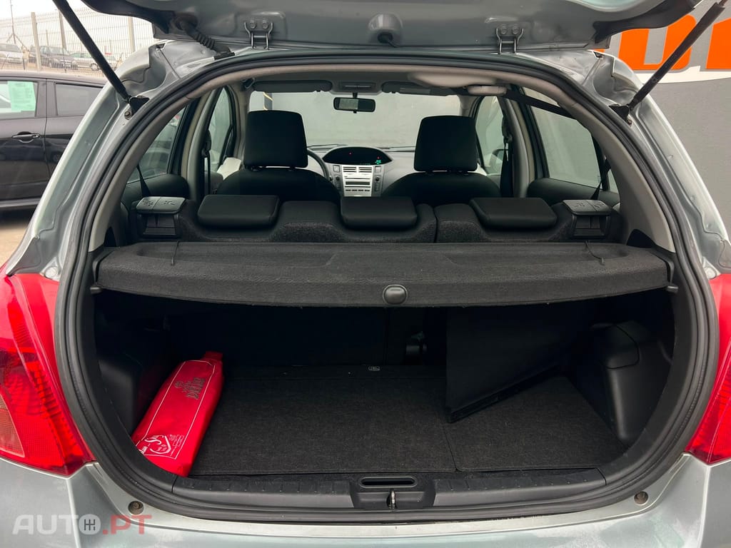 Toyota Yaris 1.0 VVT-i AC