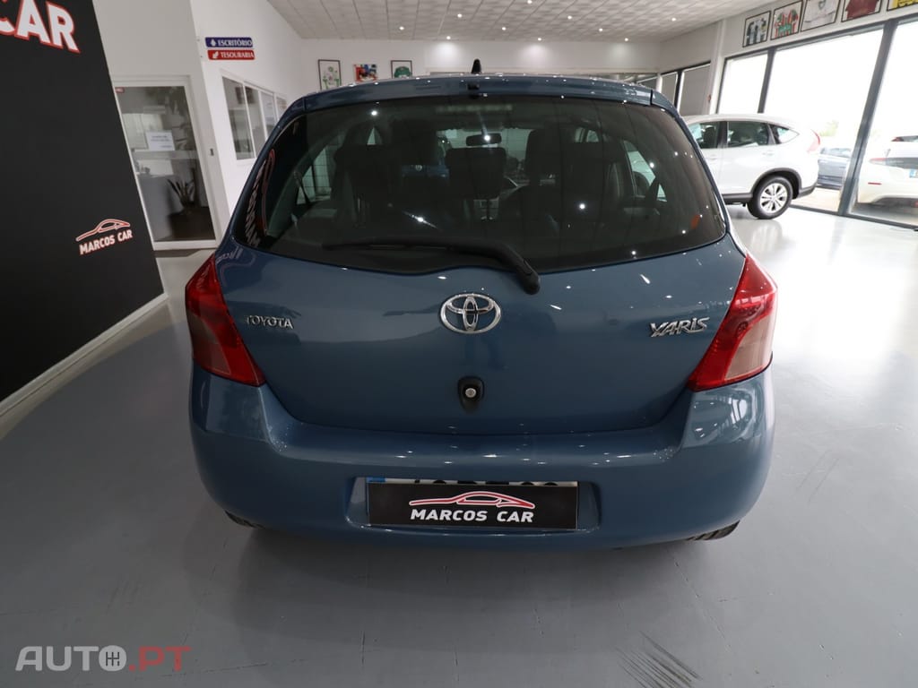 Toyota Yaris 1.0 VVT-i