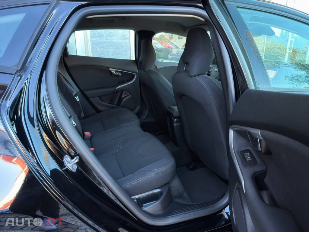 Volvo V40 2.0 D2 Kinetic