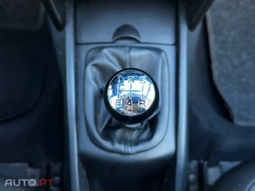 Peugeot 207 1.6 HDi Van