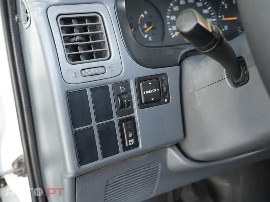Toyota HiAce 2.5 D-4D Service 2.8T