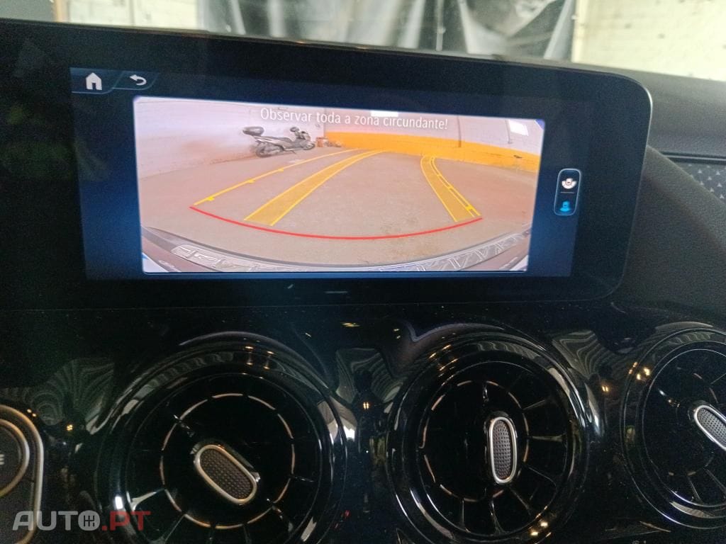 Mercedes-Benz GLA 180 d