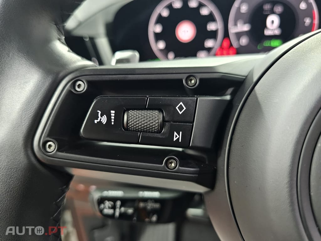 Porsche Cayenne E-Hybrid Black Edition