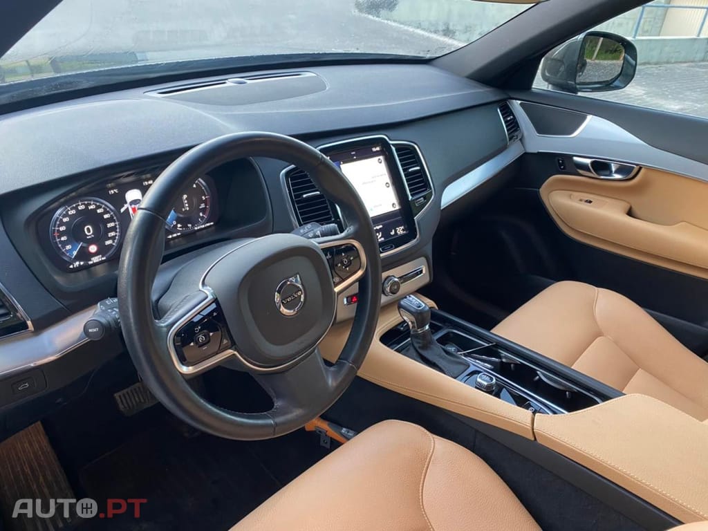Volvo XC90 2.0 D4 Momentum