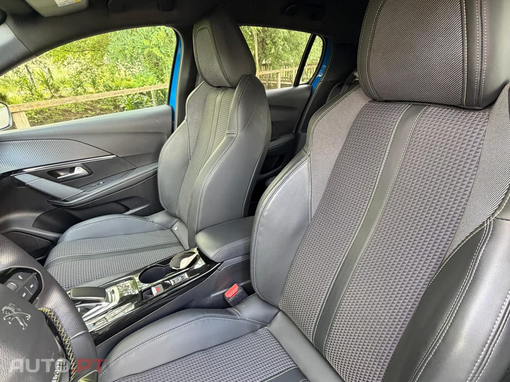 Peugeot E-208 50 kWh GT Line