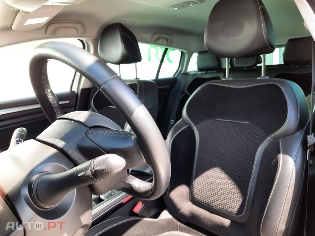 Renault Mégane 1.5 DCI Intens Full Extras