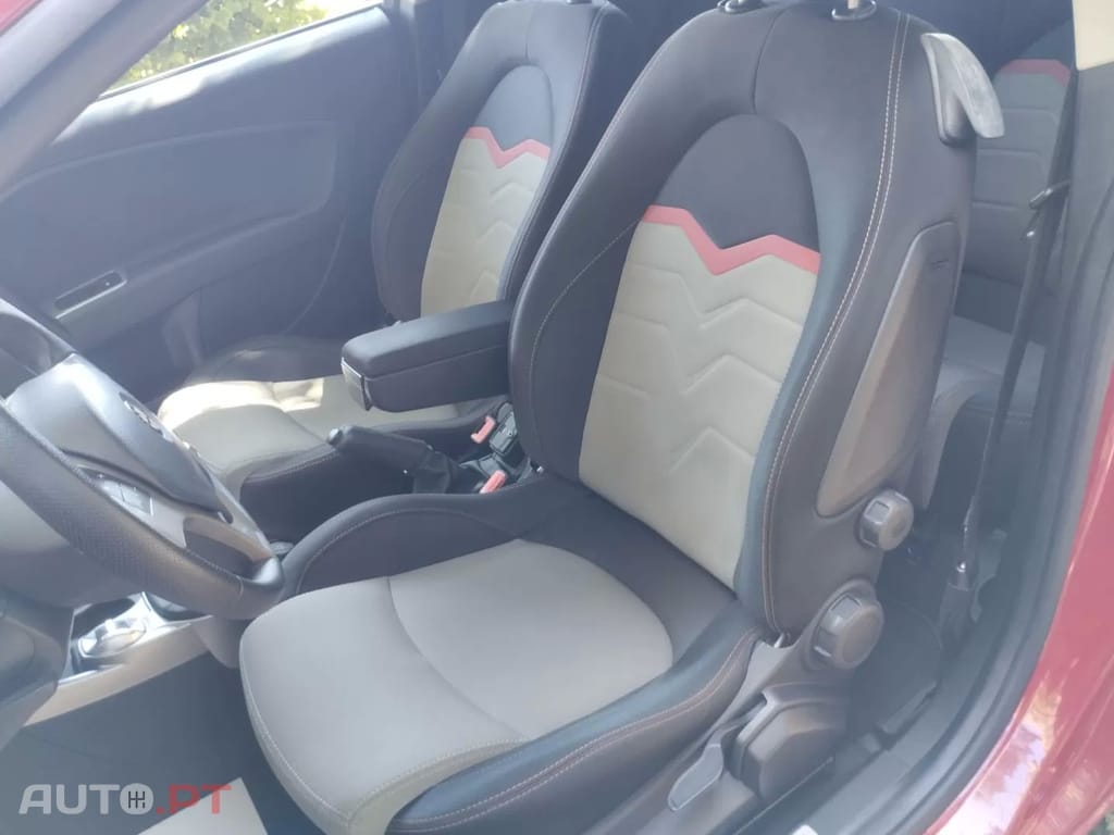 Alfa Romeo MiTo 0.9 8V Turbo Twinair Super — fotografia 17