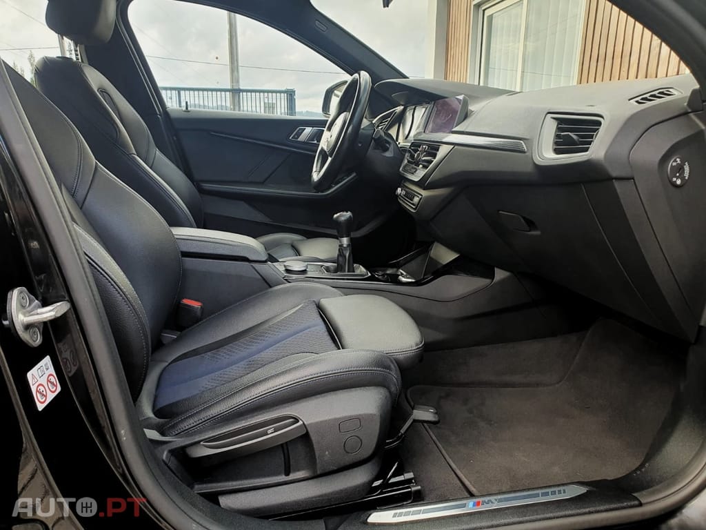 BMW 116 d Pack Desportivo M