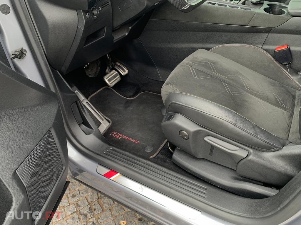 DS DS7 Crossback 1.5 BlueHDi Performance Line EAT8