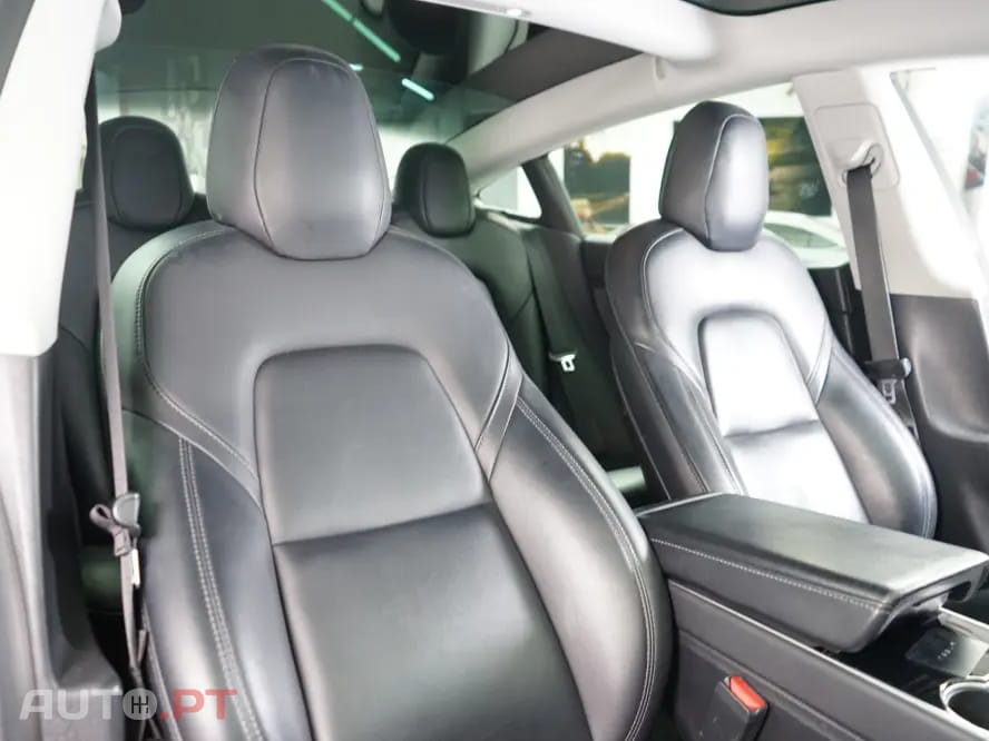 Tesla Model 3 Long Range AWD Dual Motor