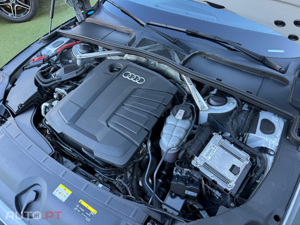 Audi A4 Avant 30 TDI Advanced S tronic