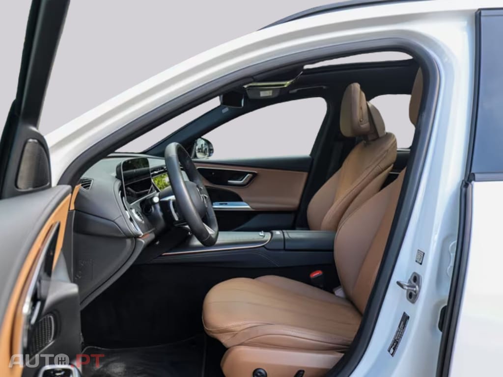 Mercedes-Benz E 220 I.V.A DEDUTÍVEL d AMG-Sport