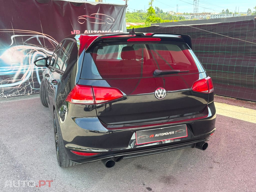 Volkswagen Golf 1.6 TDi BlueMotion Confortline
