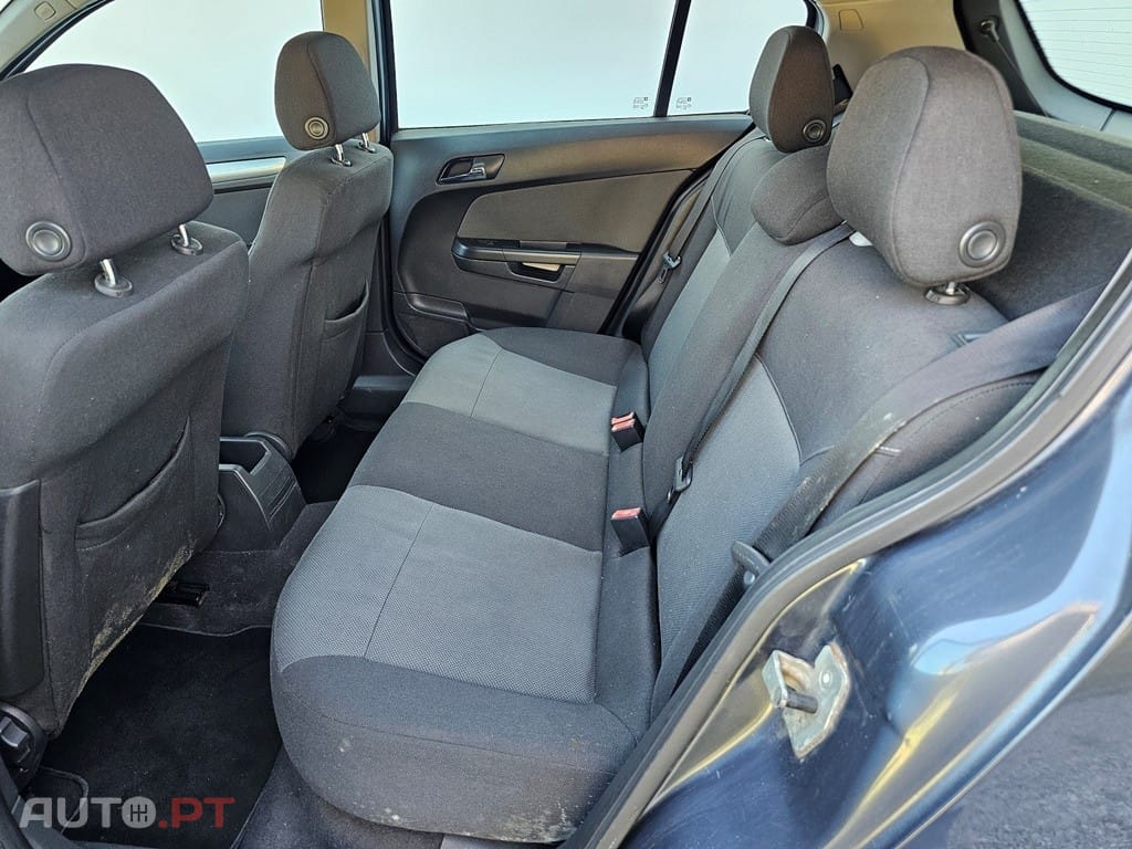 Opel Astra 1.3 CDTi Enjoy