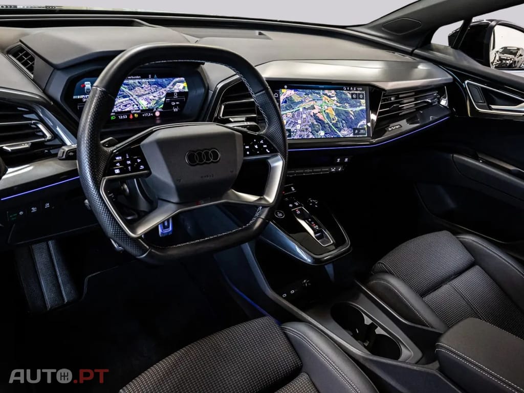 Audi Q4 E-Tron I.V.A DEDUTIVEL 55 S LINE BLACK