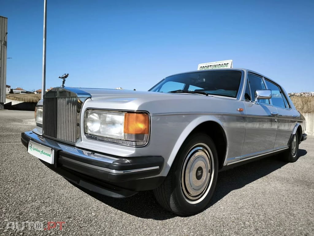 Rolls Royce Silver Spur 2 AXLE RIGID BODY 4 DOOR SALOON