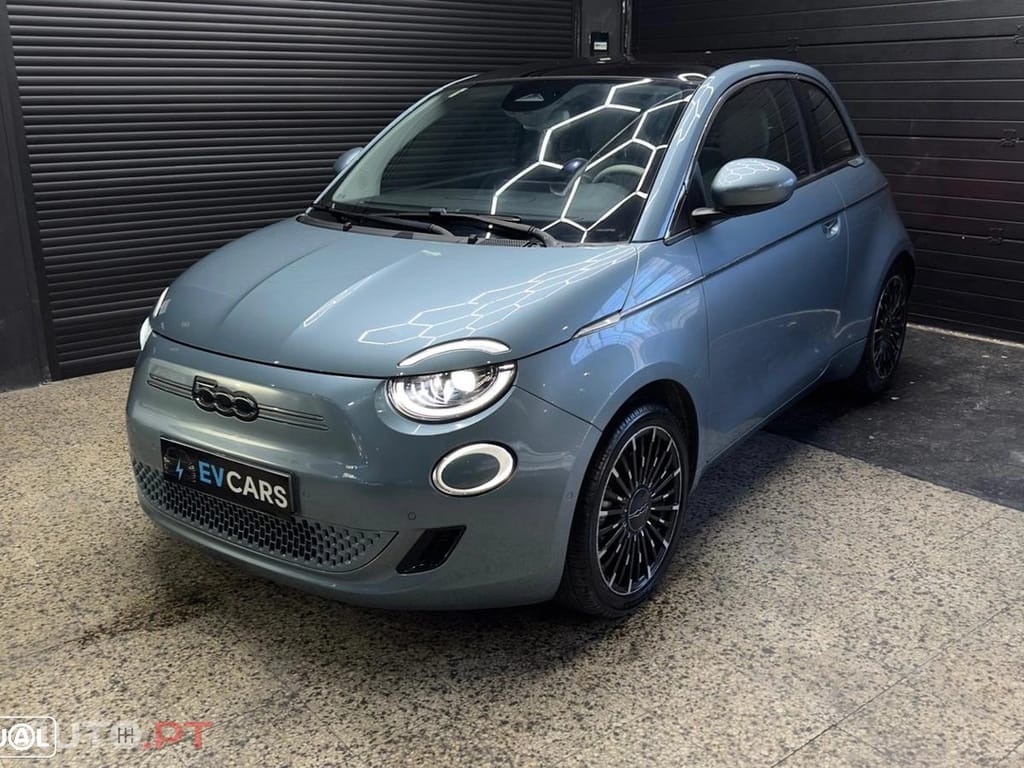 Fiat 500e La Prima