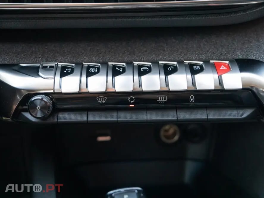 Peugeot 3008 1.6 Hybrid4 Allure Pack e-EAT8