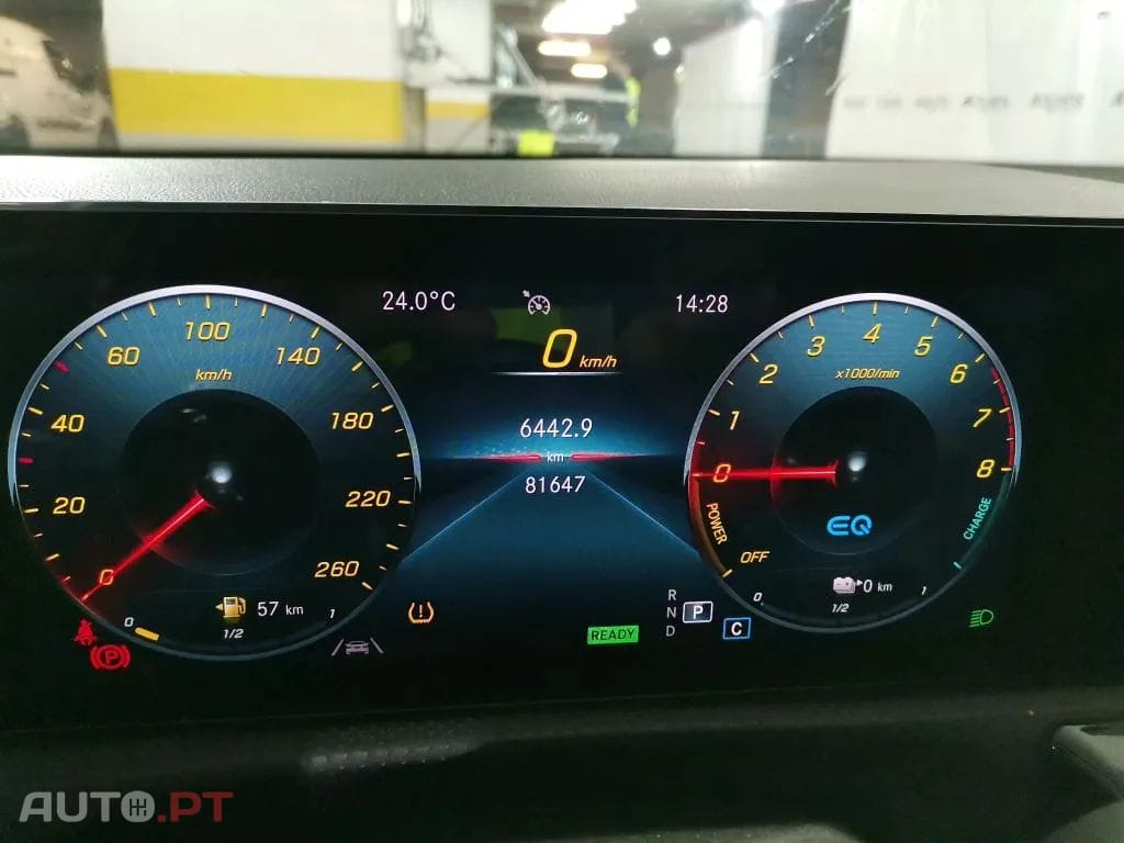 Mercedes-Benz A 250 e AMG Line