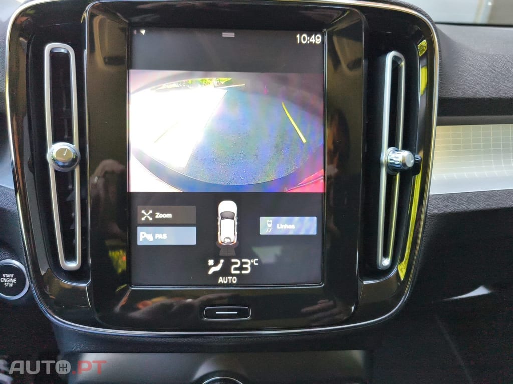 Volvo XC40 2.0 D3 Momentum Plus