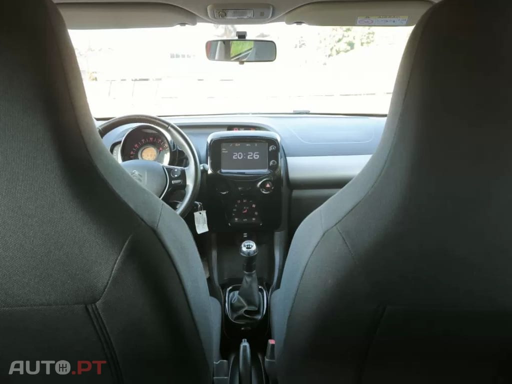 Citroen C1 1.2 VTi Shine