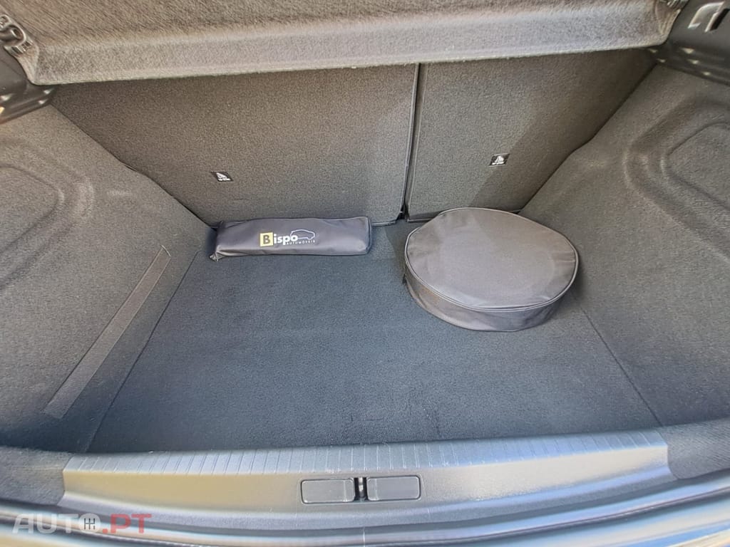 Peugeot E-208 50 kWh GT Pack