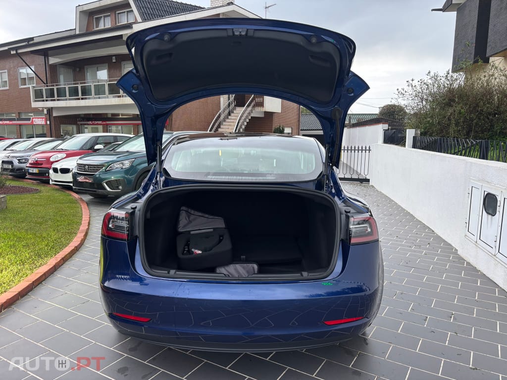 Tesla Model 3 Standard Range Plus RWD