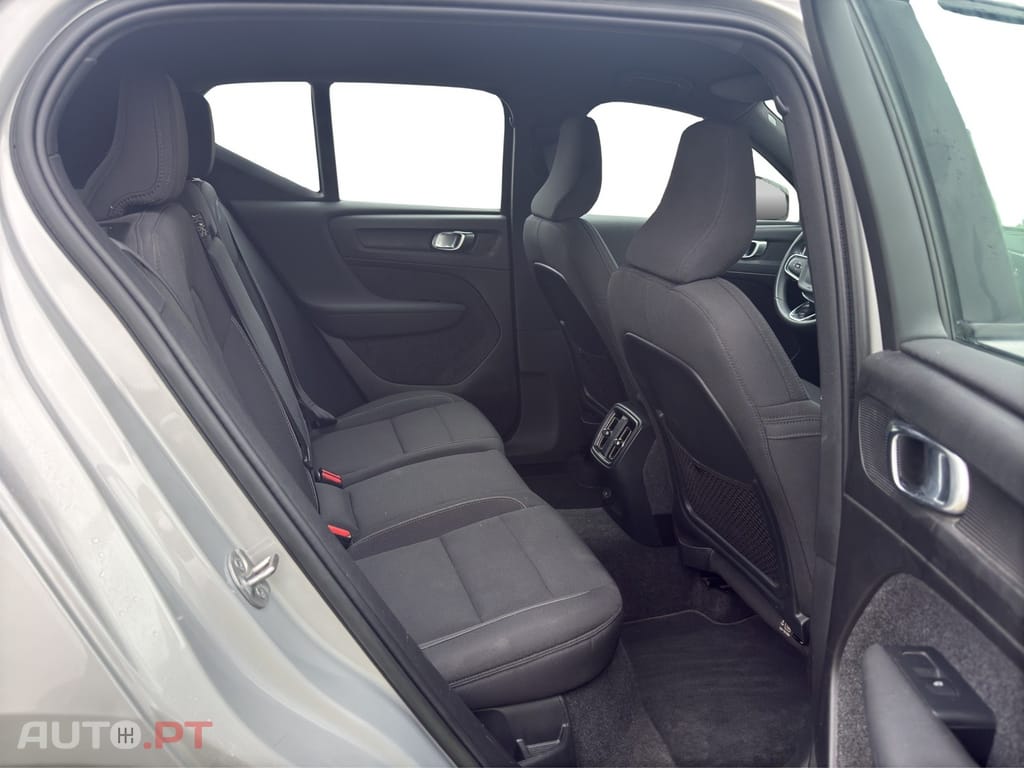 Volvo XC40 Recharge 69 kWh Single Motor Core