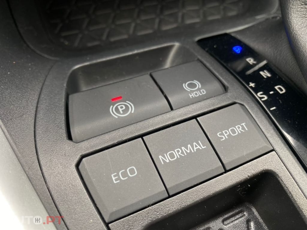 Toyota RAV4 2.5 HSD Comfort