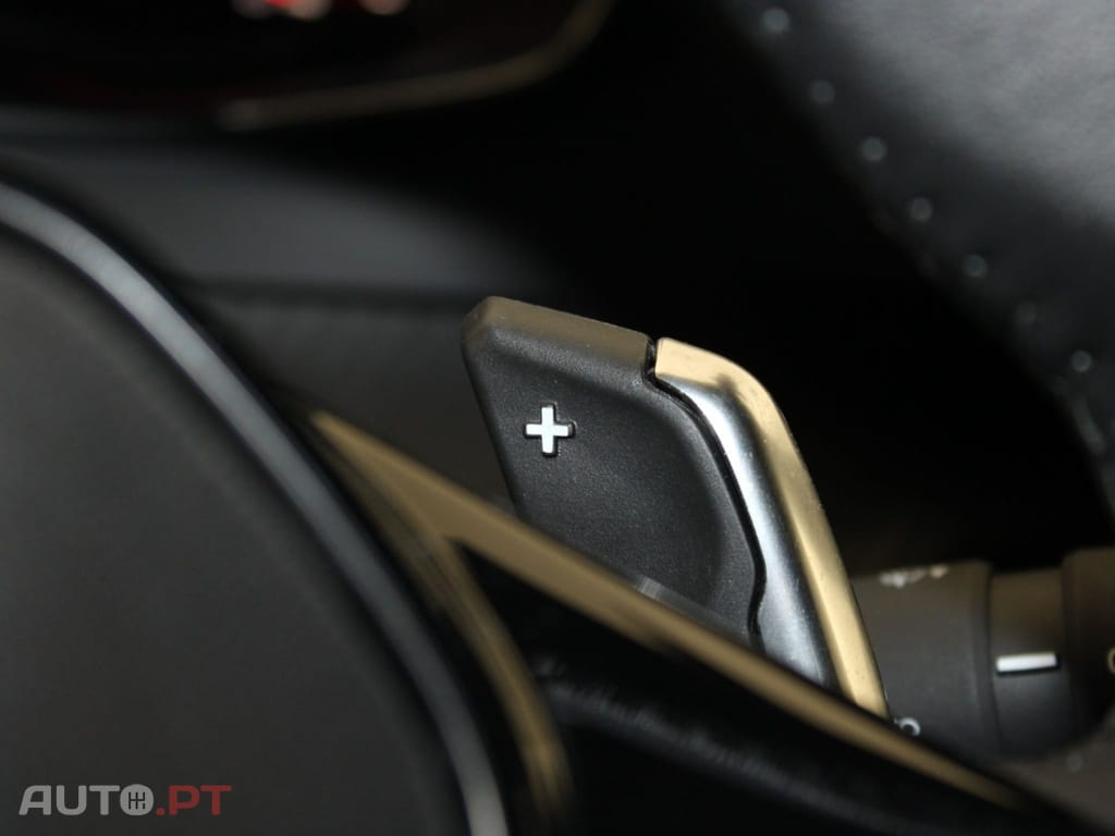 Peugeot 2008 1.5 BHDI ACTIVE I.V.A DEDUTIVEL 