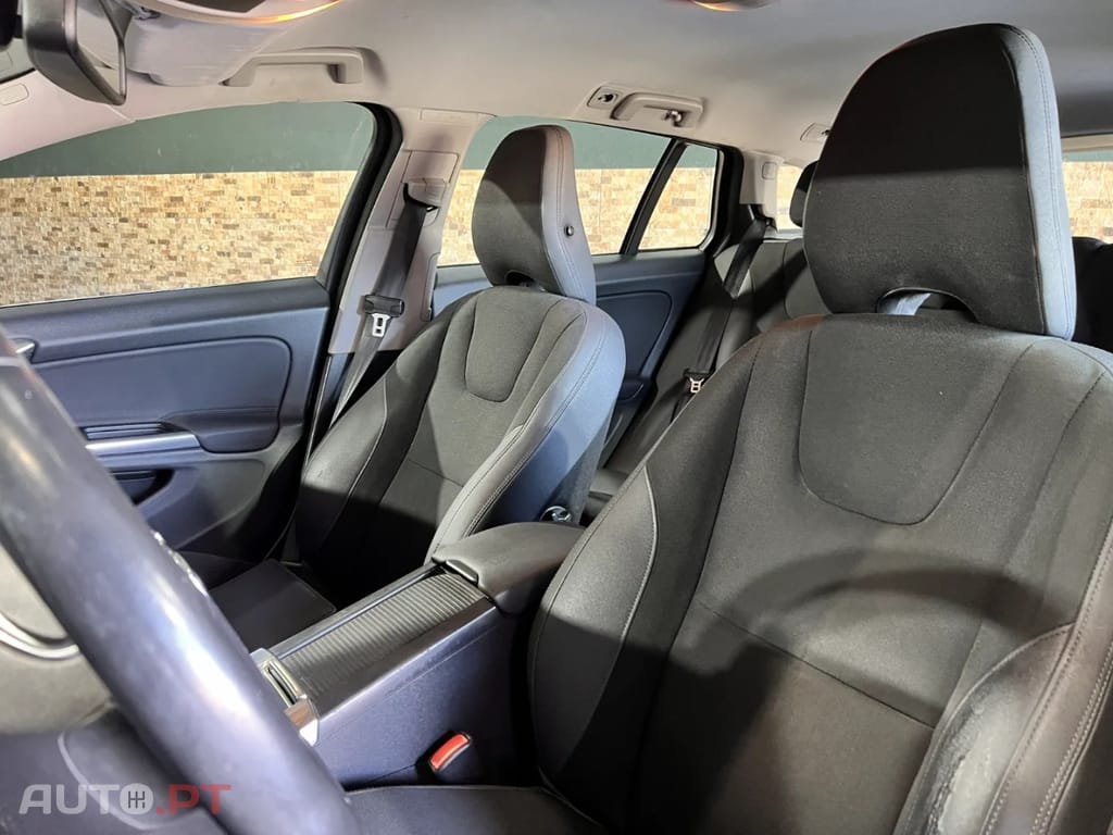Volvo V60 VOLVO V60 1.6 DRIVe Diesel