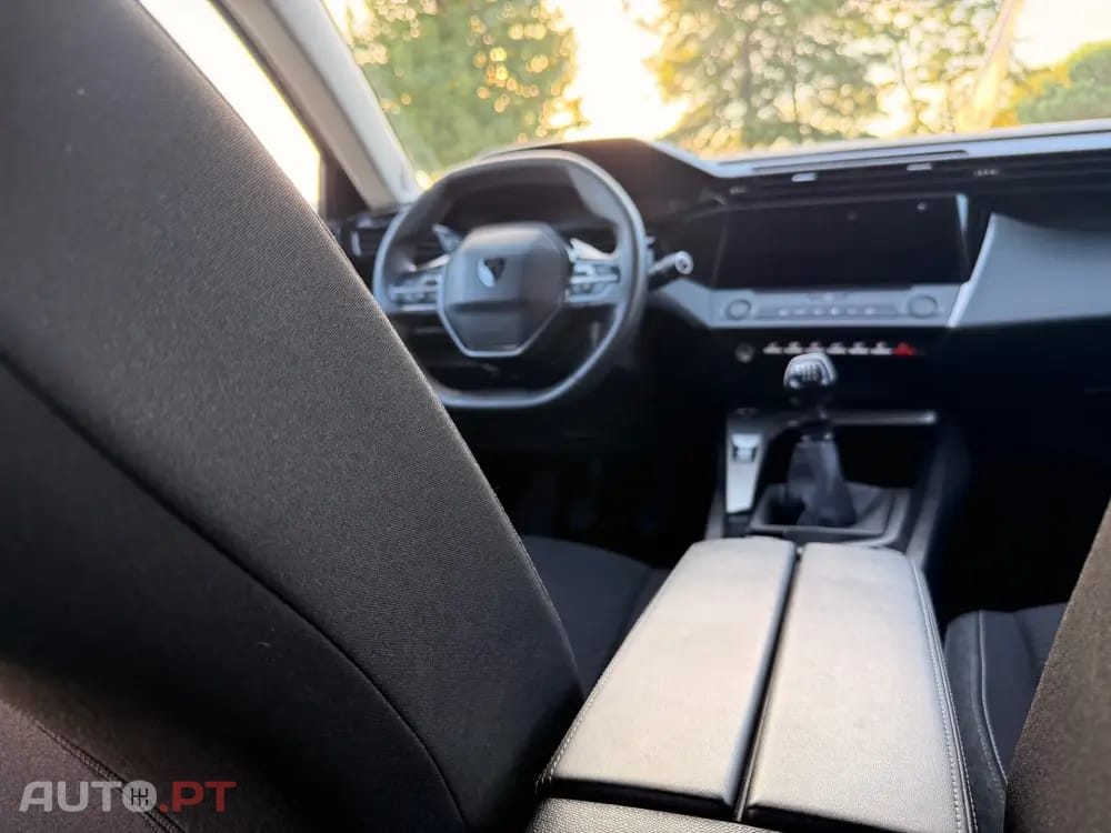 Peugeot 308 SW 1.5 BlueHDi Active Pack — fotografia 25