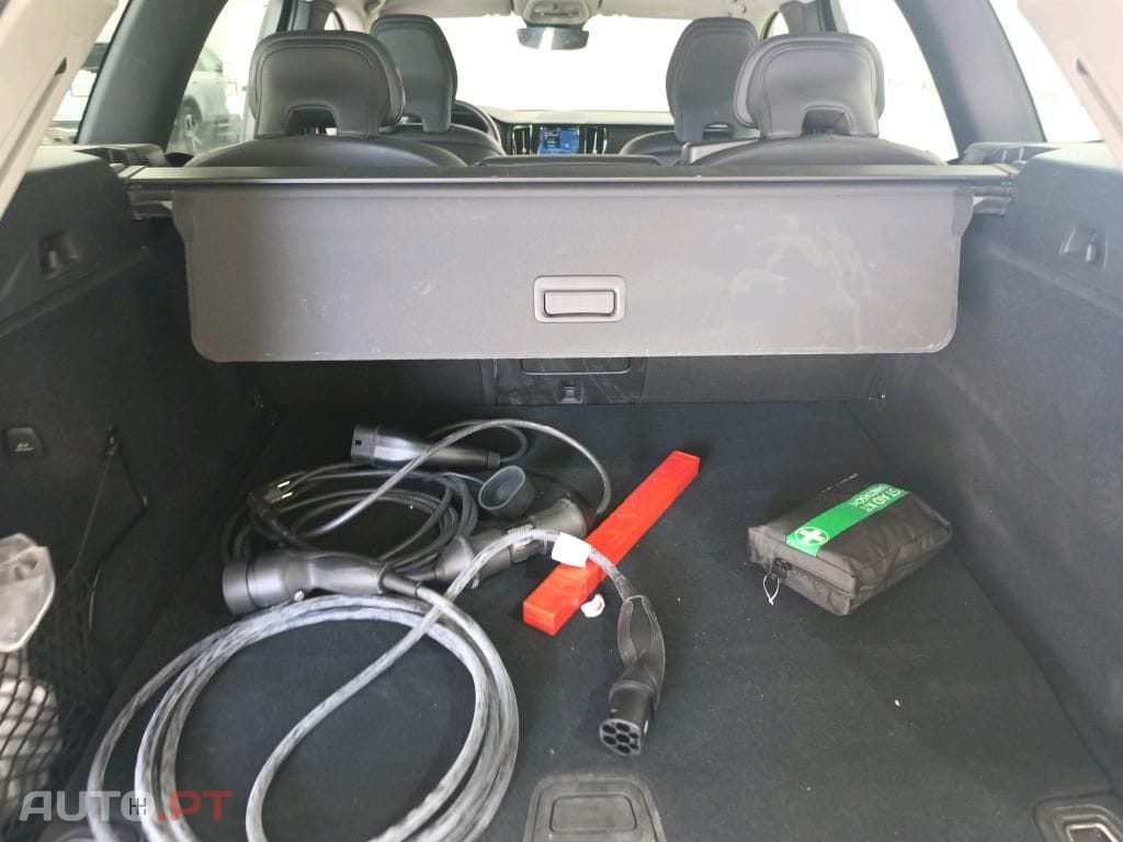 Volvo XC60 2.0 T6 PHEV Core