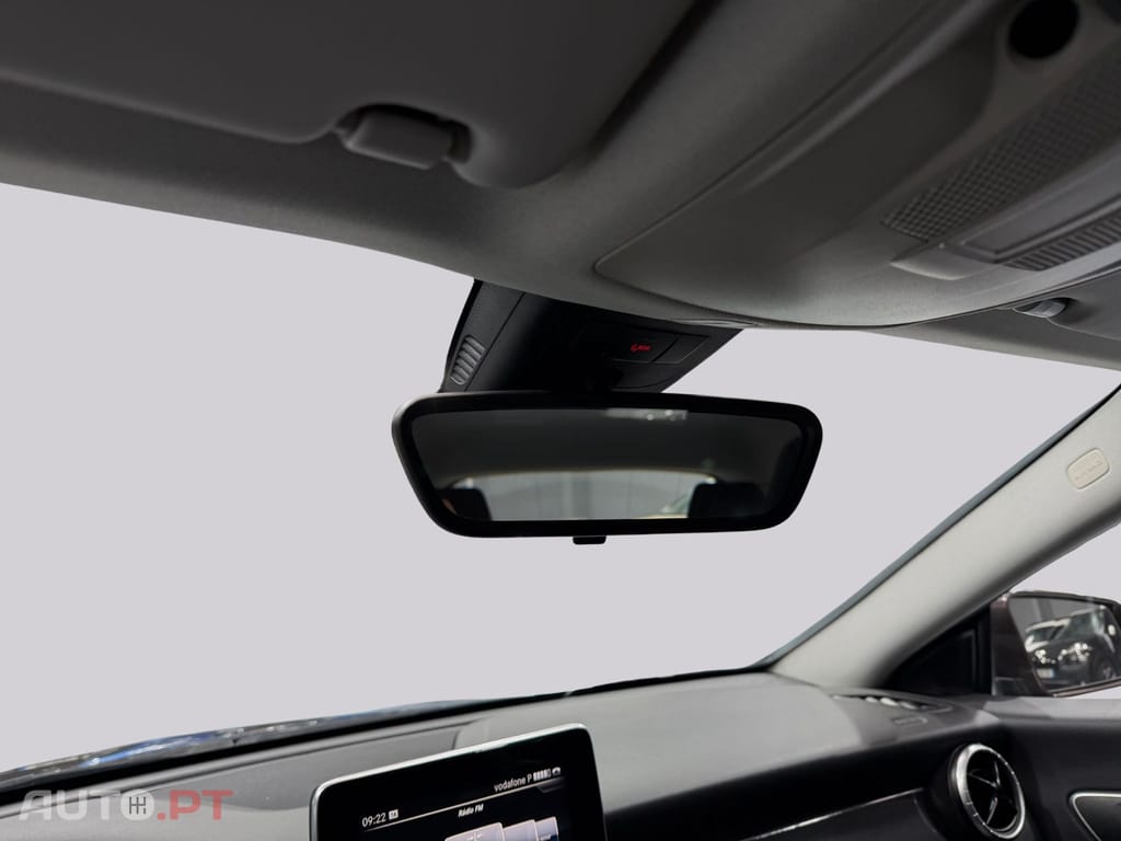 Mercedes-Benz CLA 180 d Shooting Brake