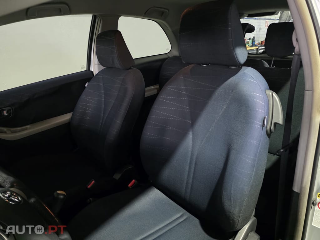 Toyota Yaris 1.0 VVT-i Motion