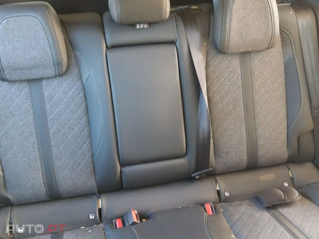 Peugeot 408 PureTech 130 EAT8 Allure Pack