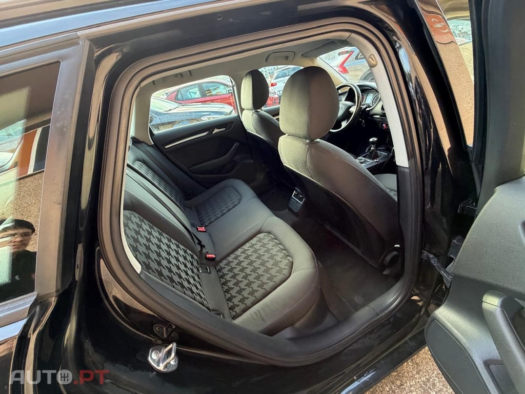 Audi A3 Sportback 2.0 TDI Attraction