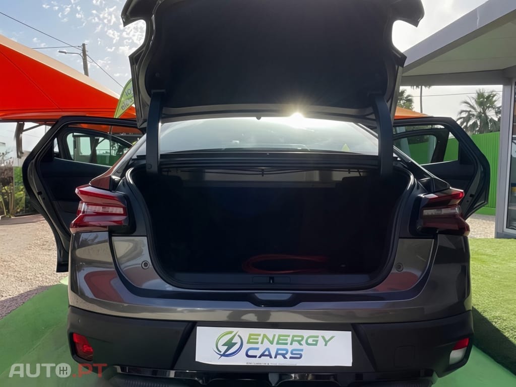 Citroen e-C4 X Feel