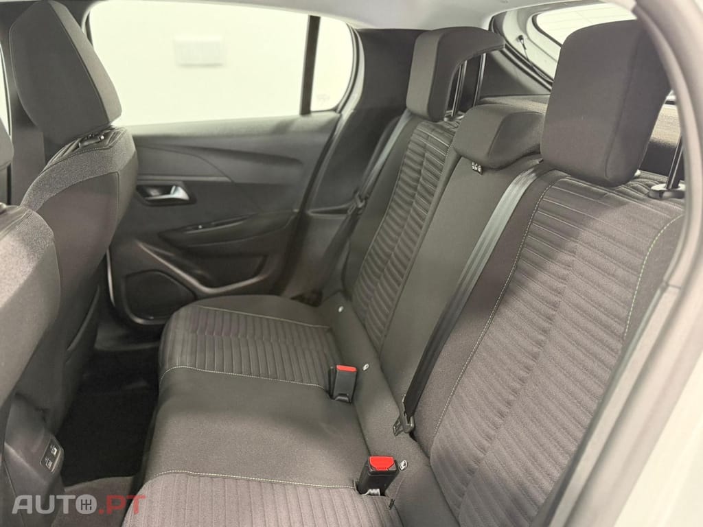 Peugeot E-208 50 kWh Active Pack