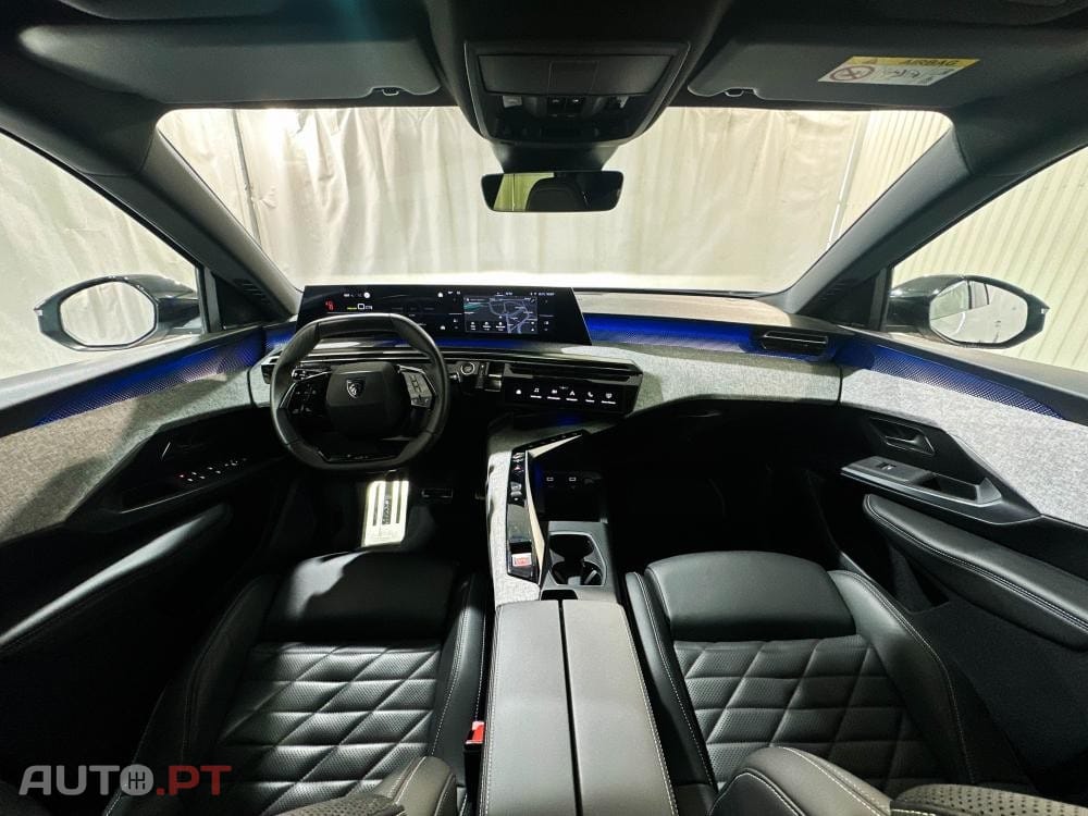 Peugeot E-3008 73 kWh GT