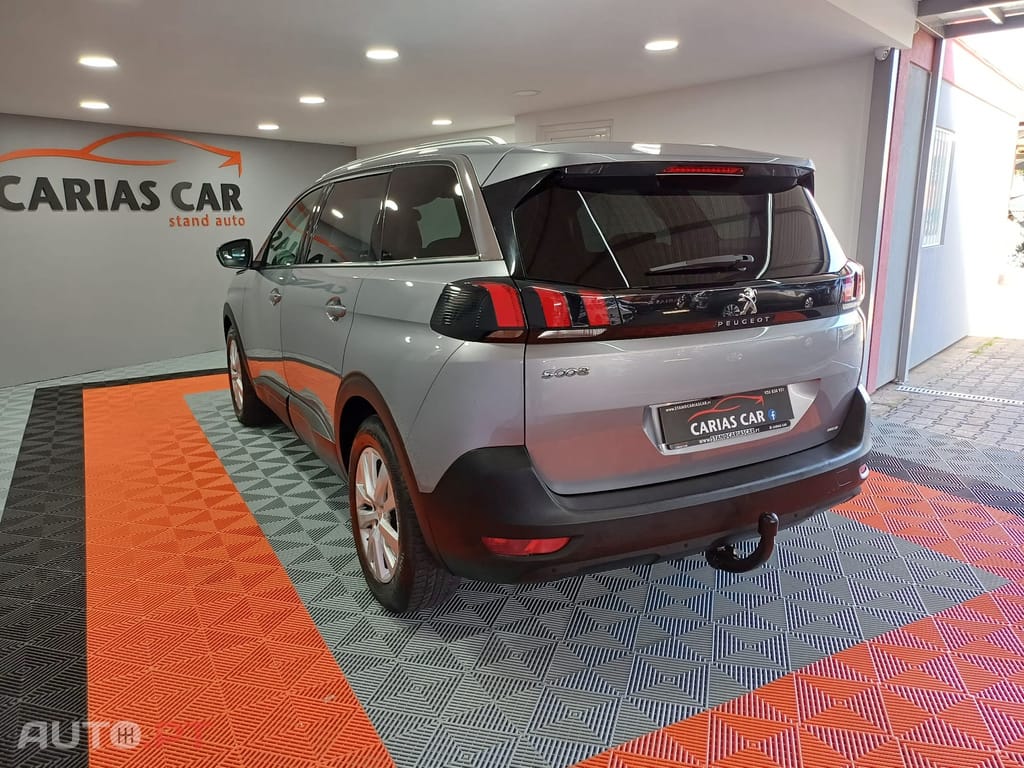 Peugeot 5008 1.5 BlueHDi Allure EAT8